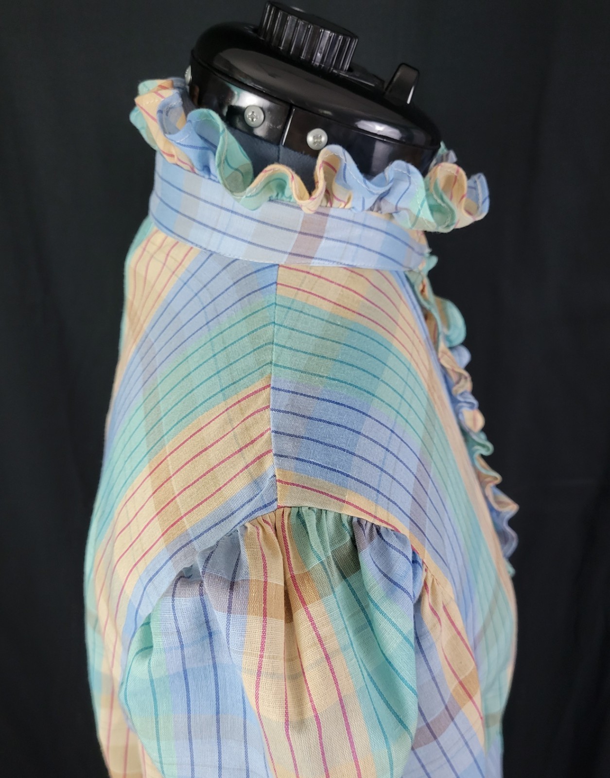Vtg Lucky Winner Peach/Mint/Blue Plaid Top w Ruffled Collar Size 11/12