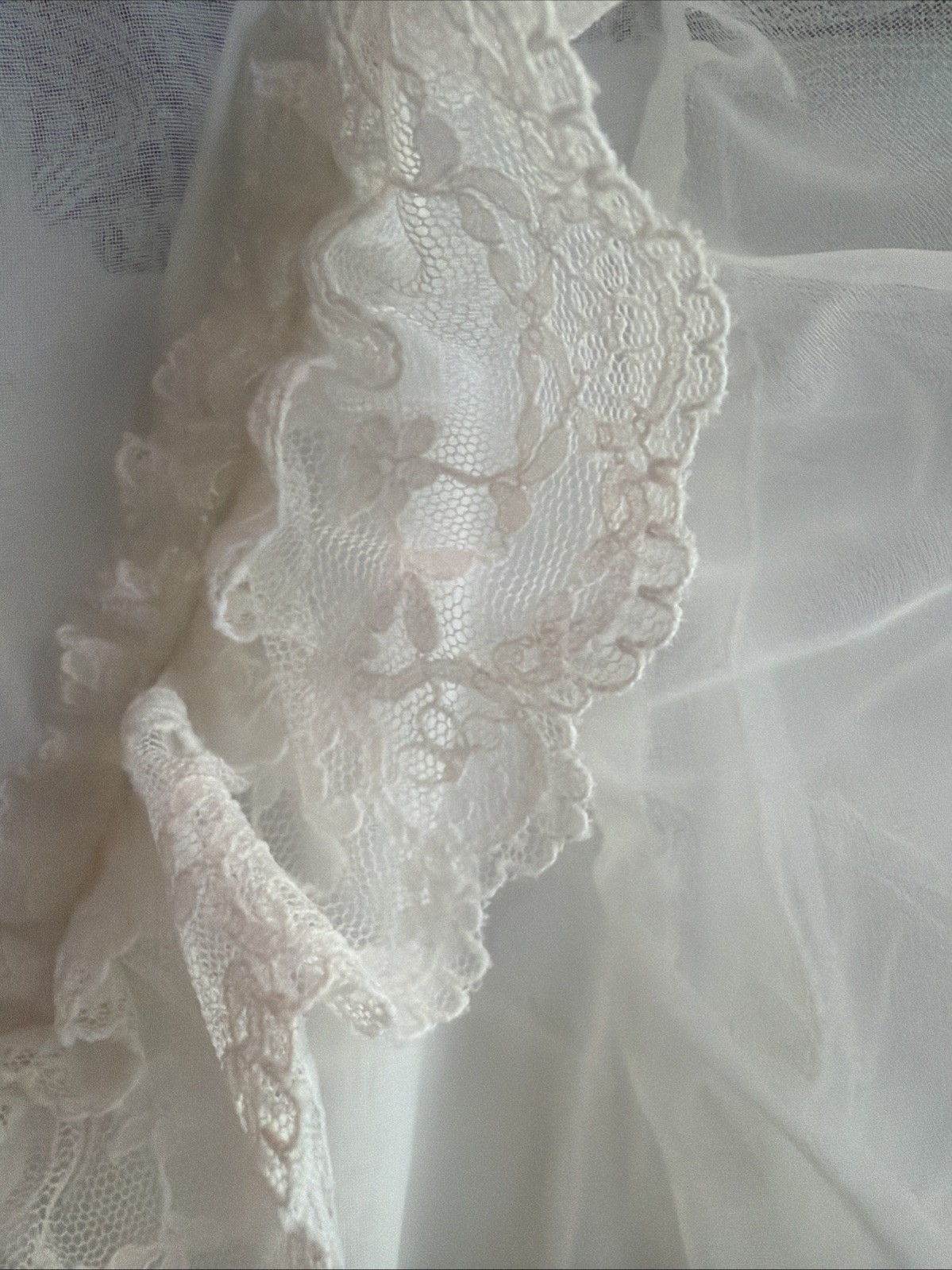 Vintage Lace Victorian Prairie Wedding Dress Cottage Core Crinoline Train