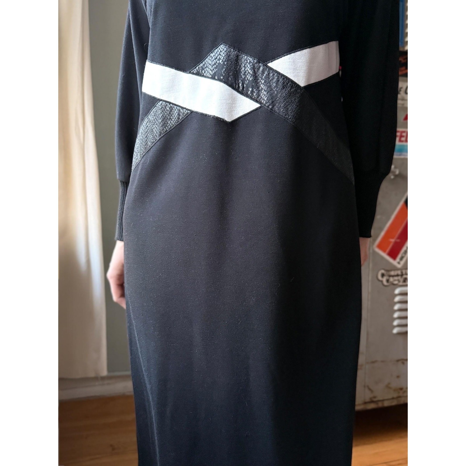 Vintage 70s Leslie Fay Knit Midi Dress | Black White Graphic | Size 14