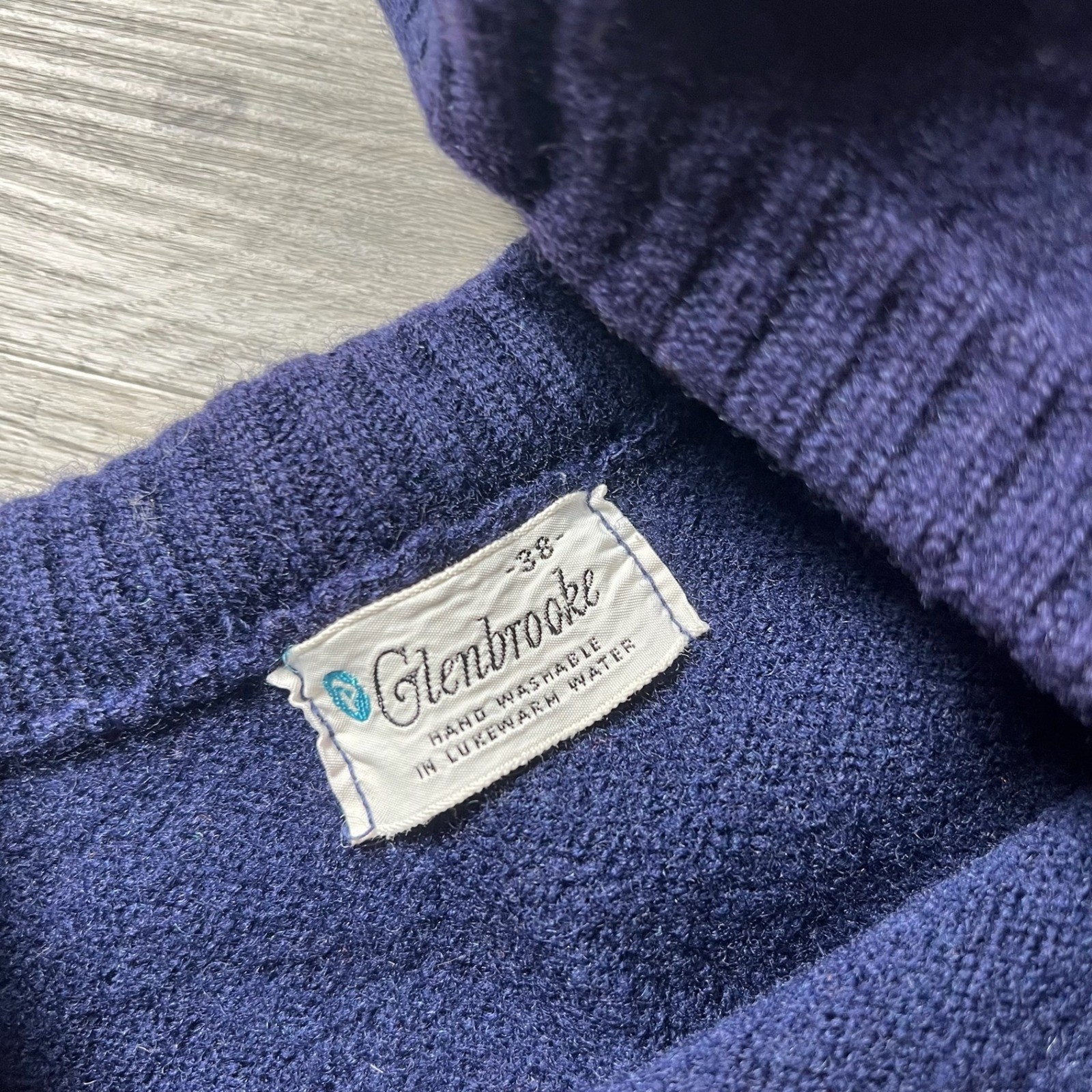 Glenbrooke Sweater Vest Women 38 Navy Blue Vintage Knit Scoop Neck Pockets R68