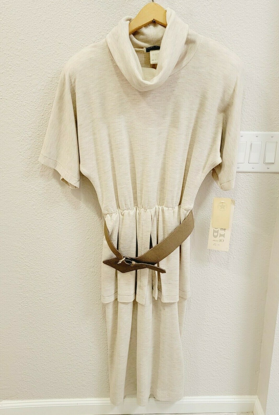 Toni Todd Size 10 Heather Cream Cowl Neck Dress Short Sleeve Bat Wing – Vintage
