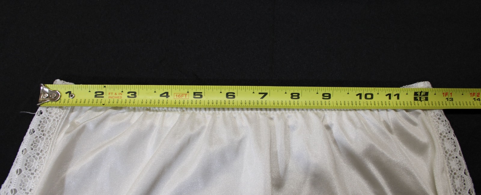 VTG Lot Of 5 Size Large Lingerie 2 Camisoles 3 Half Slips Asstd Lengths & Brands