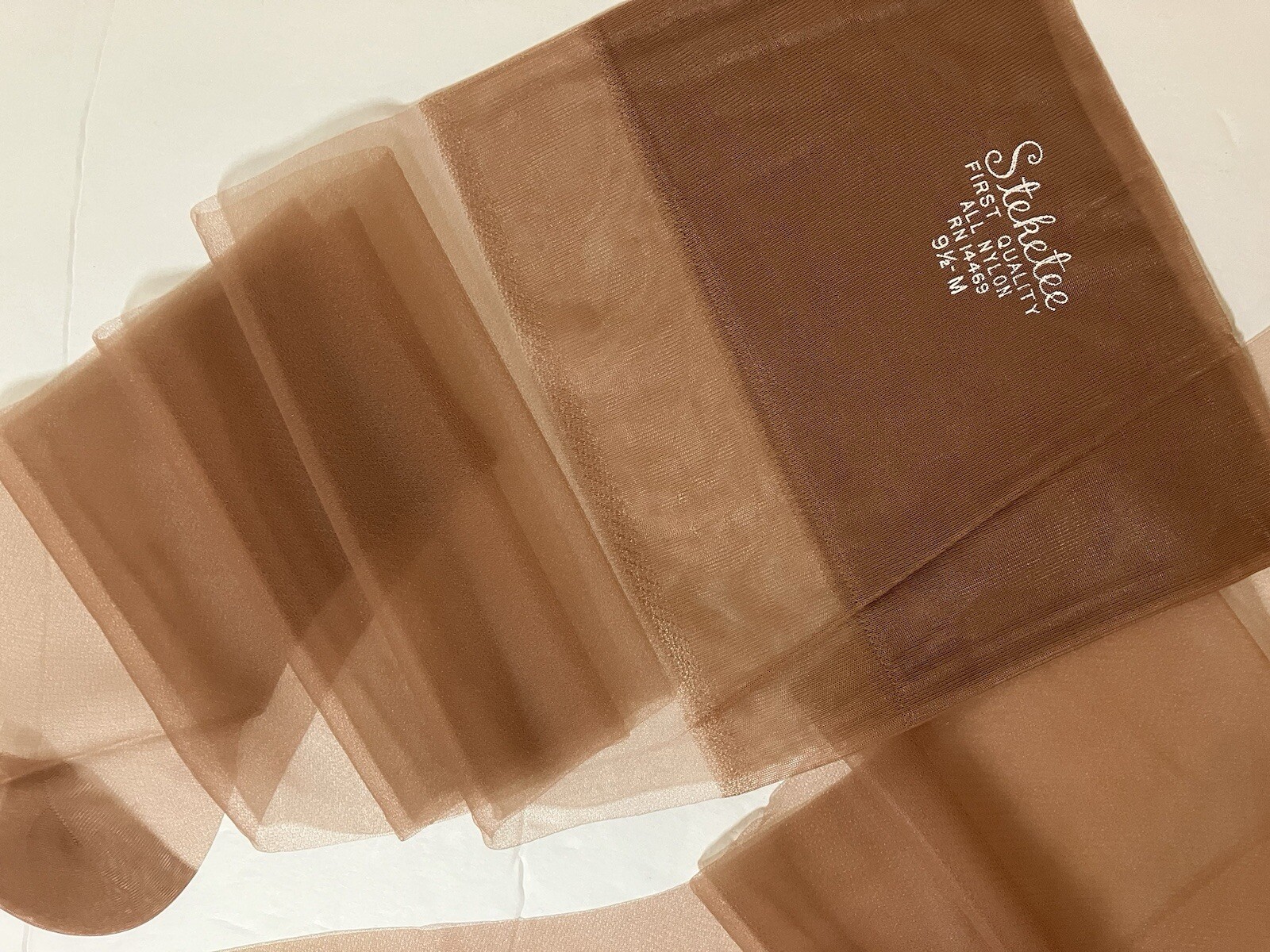 3 BOXES 1950s Beige Nylon Stockings Reinforced Heels & Toes 9 1/2” X 31” 9 PAIRS