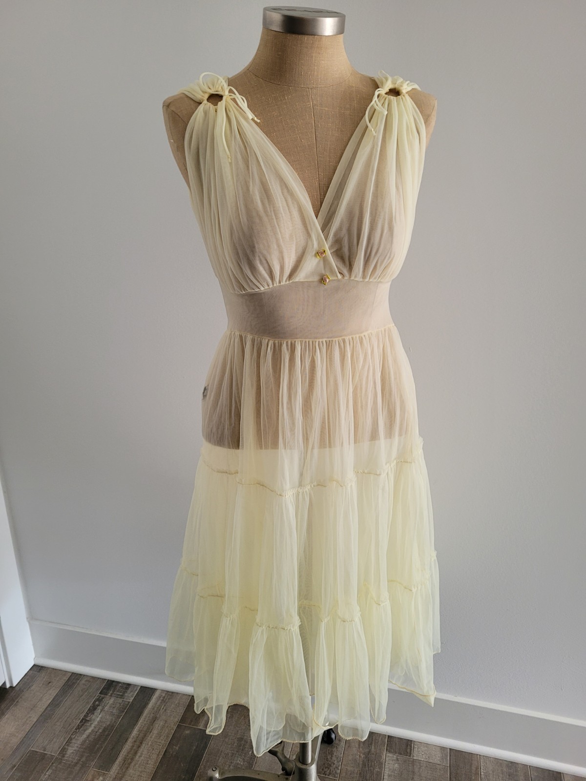 Vintage Amourelle Peignoir Set Babydoll Sheer Yellow Chiffon Nightgown Robe S