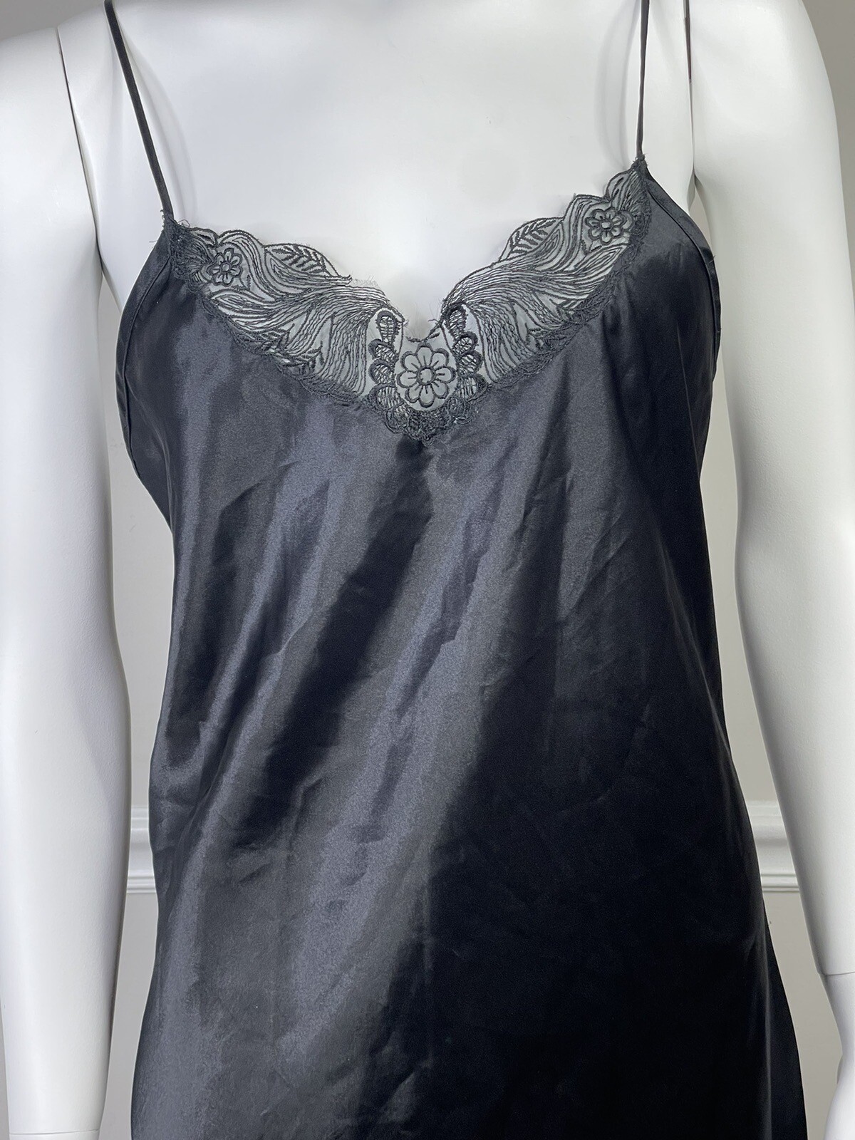 Vintage Partners by Mervyns Black Satin Nightgown Sleepwear M Sexy Lace Lingerie