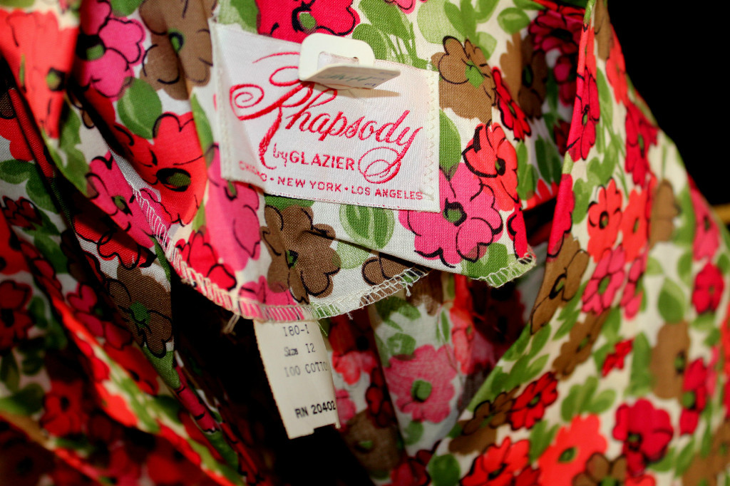EXCEPTIONAL DEADSTOCK VINTAGE 1950’S VIVID FLORAL COTTON PRINT DRESS SIZE 10-12