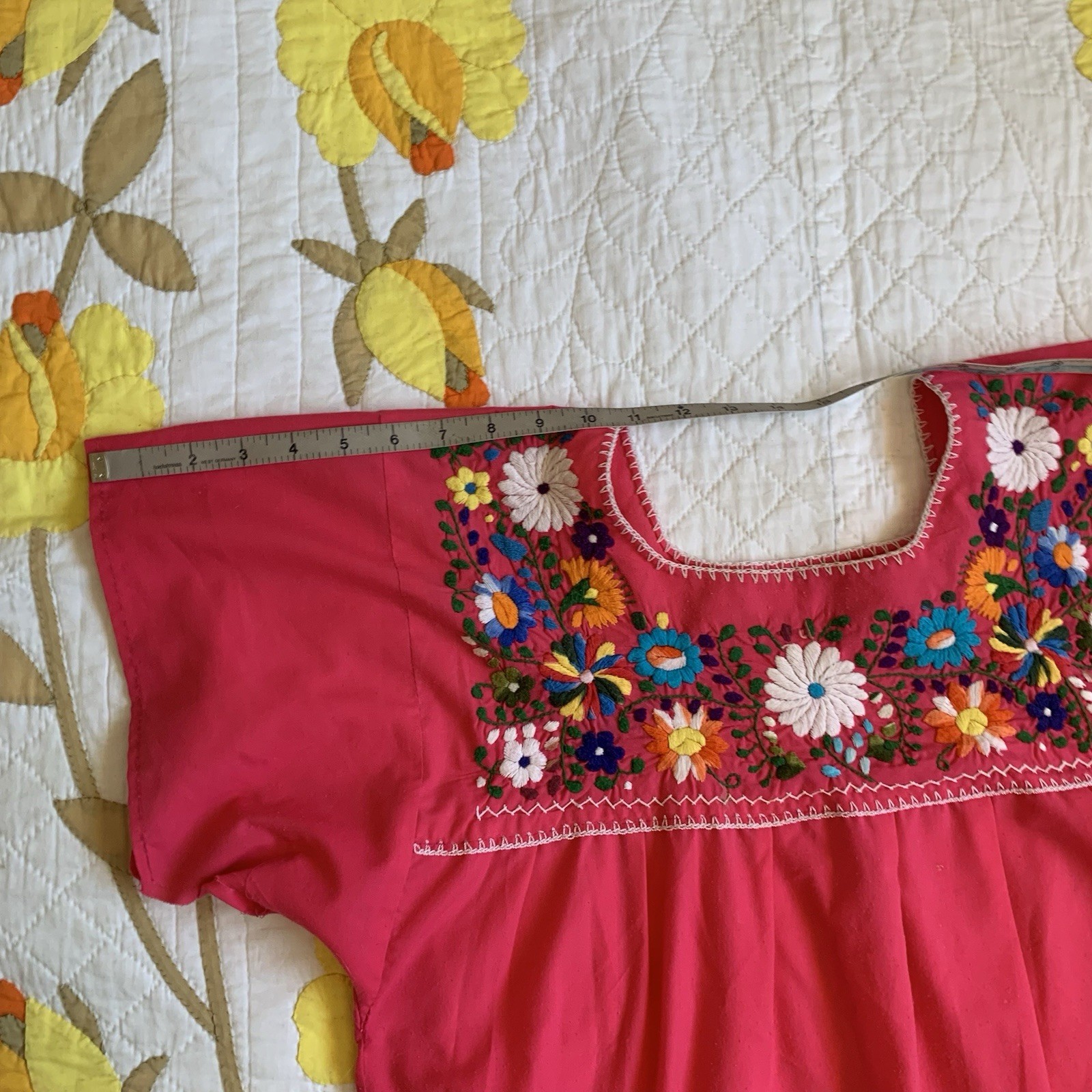 Vintage 80s 90s Mexican pink & multicolor floral embroidered cotton top blouse