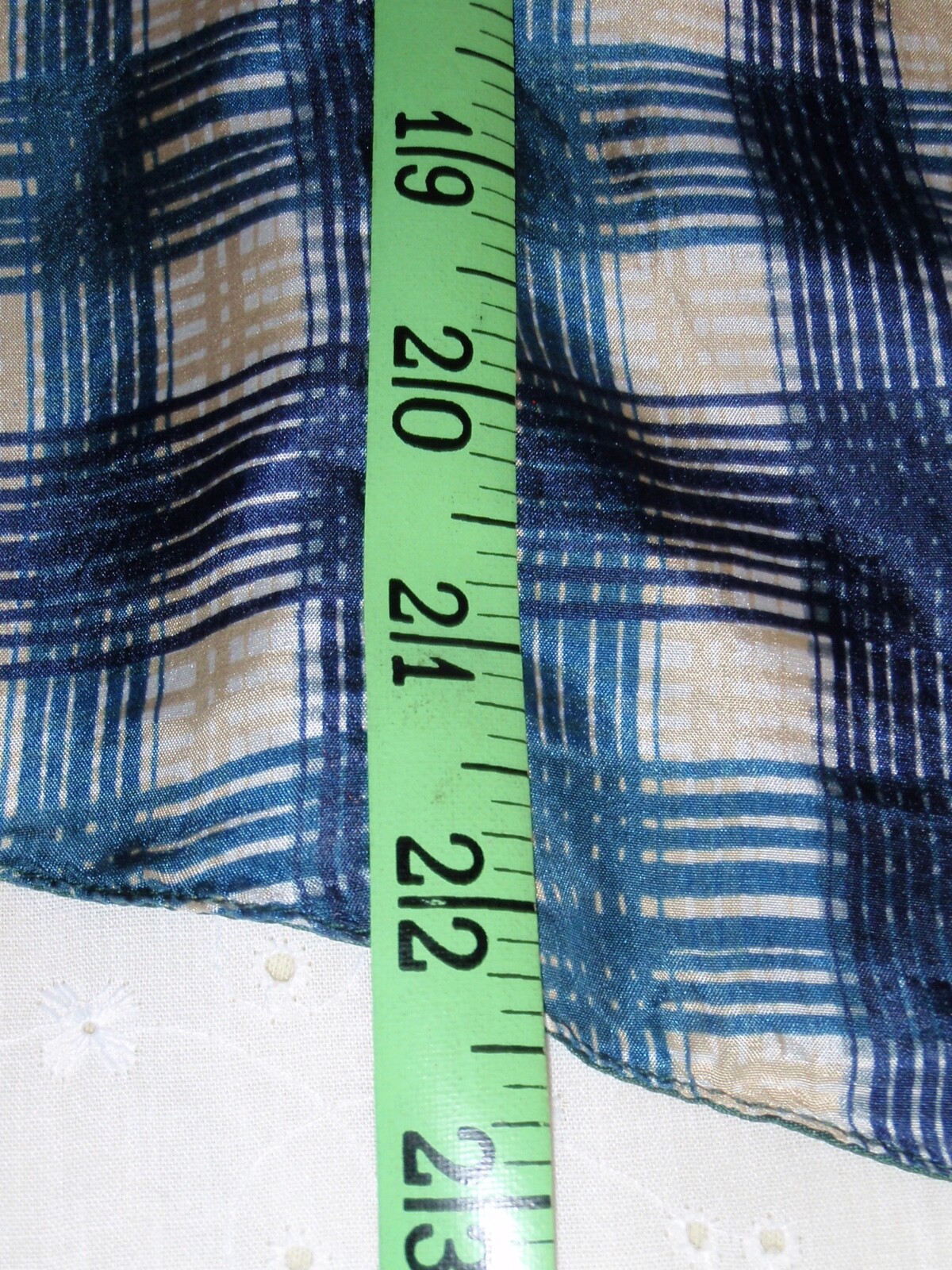 VTG Croquet Club Medium 100% Silk Woman Vest Checkered Blue White Tan Green