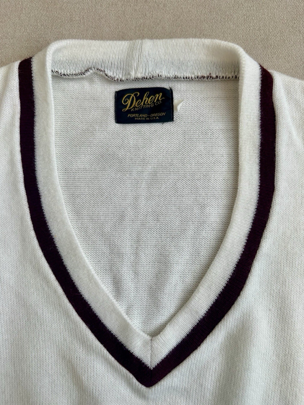 Vintage Dehen Deep V Neck Sweater School Athletic Cheer White Maroon Large EUC