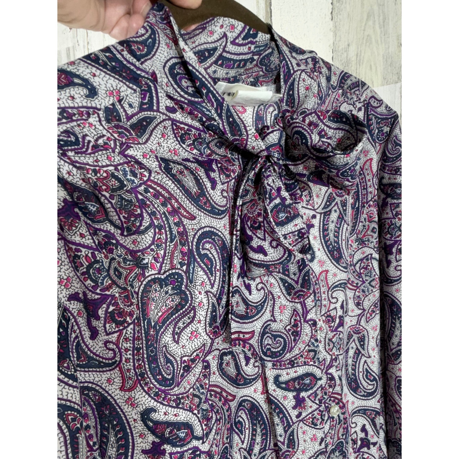 Lady Arrow Blouse Large Purple Paisley 80s Secretary Tie Neck Dark Academia USA