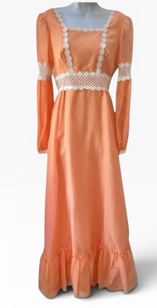 Vintage 60s Cottagecore Gunn Maxi Dress XS 32” Bust Prarie Peach White Lace USA