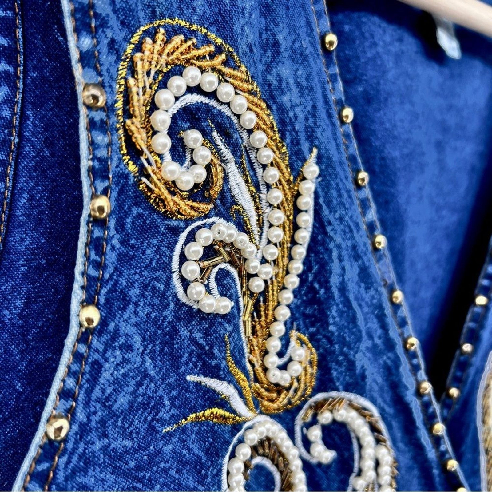 Vtg Pretty Bleu Gold Embellished Western Denim Jean Vest Sz L Beaded Embroidery