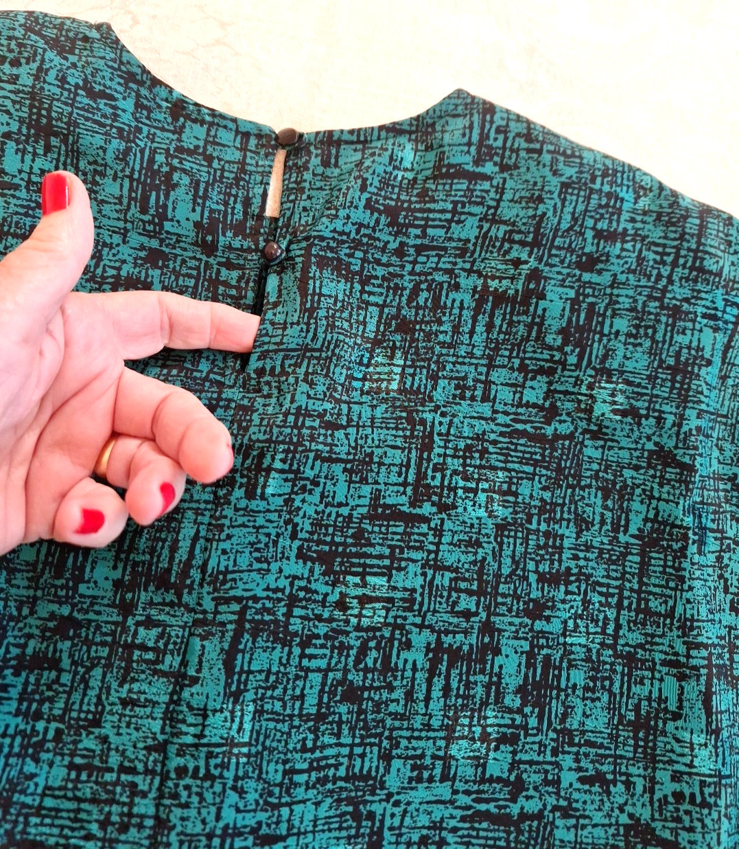 Vintage Act 1 New York Pleated Teal and Black Dress Size3/4, Shoulder pads