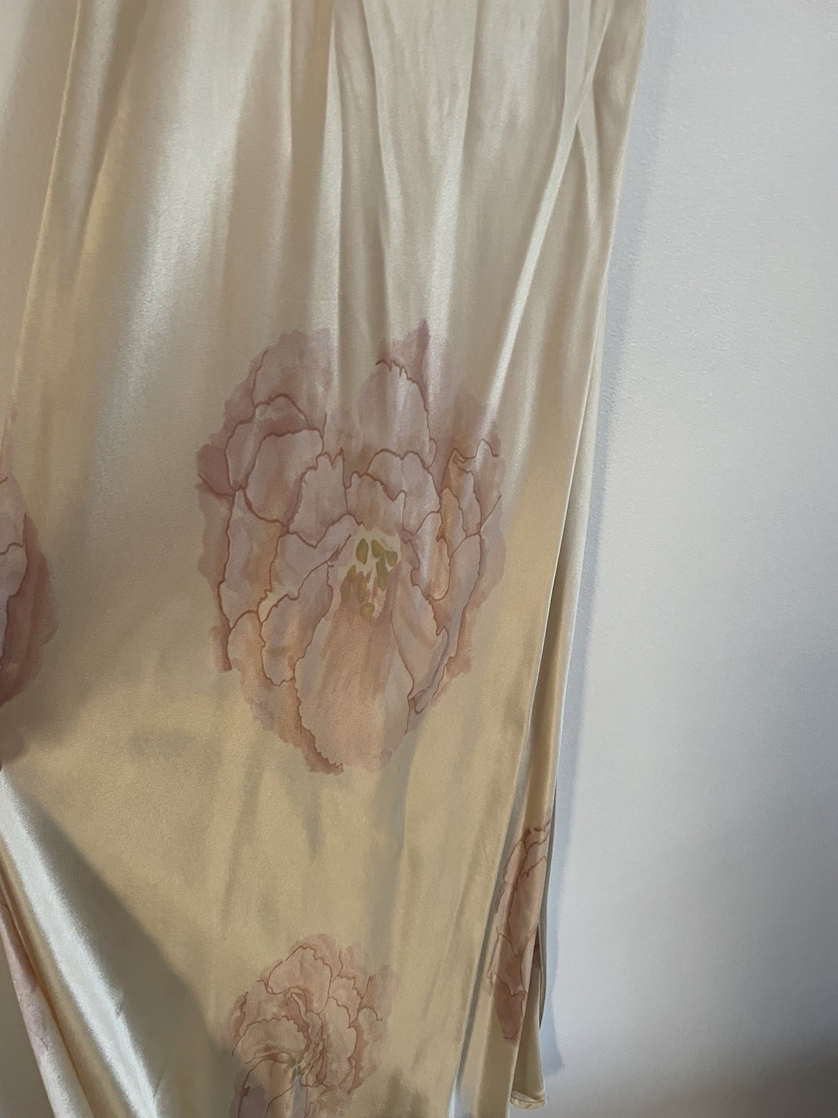Vintage 90 Cache Dress Soft Pink Flowers On A Cream Colored Background Size M