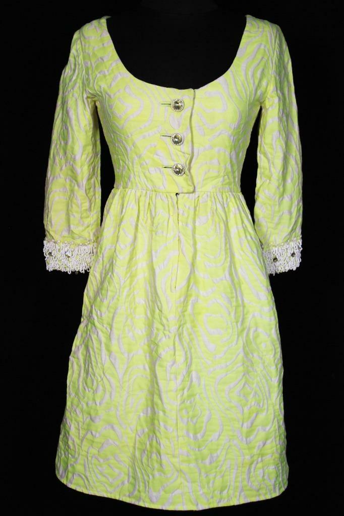 VINTAGE FRENCH 1960’S COLORFUL VIVID GREEN & WHITE WOVEN POLY DRESS SIZE 4