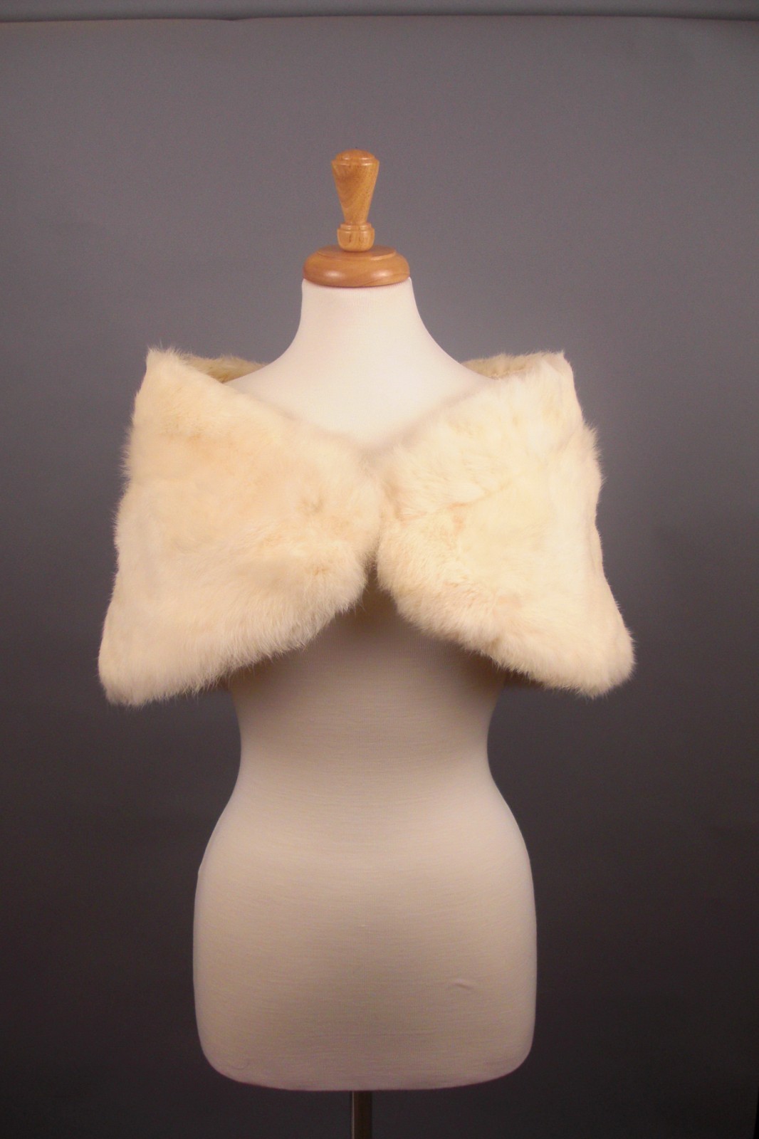 WHITE STOLE 'Princess’ Ivory Rabbit Fur Bridal Shawl | Classic Retro Glamour (S)