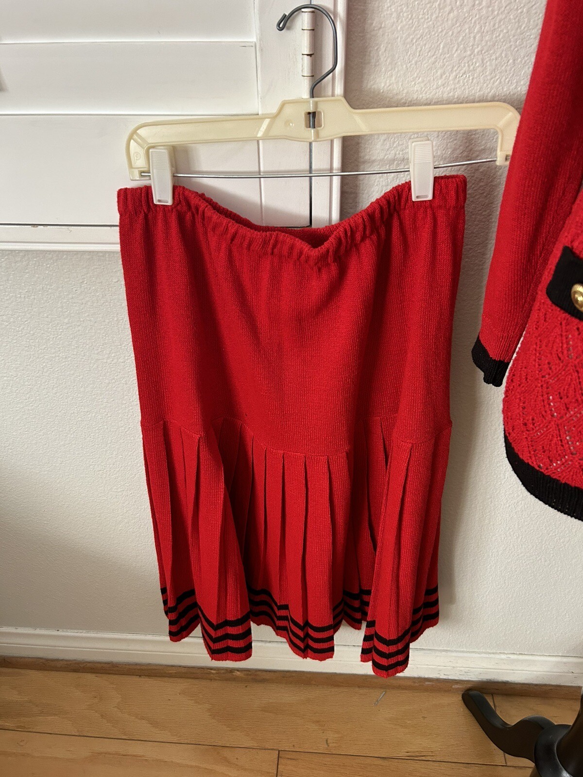 VINTAGE 80’S RED KNIT SKIRT AND SWEATER SET BY LAURA ALYZIA SIZE LARGE