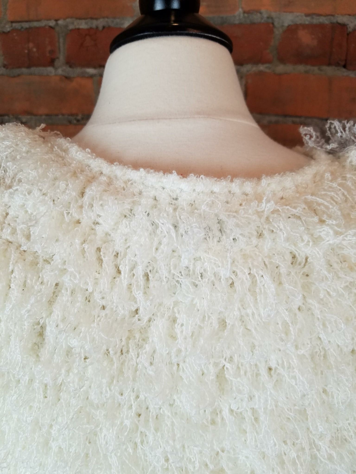 VTG Women’s Hand Crocheted Sweater Fringe White Pink Black Geometric Print Sz M