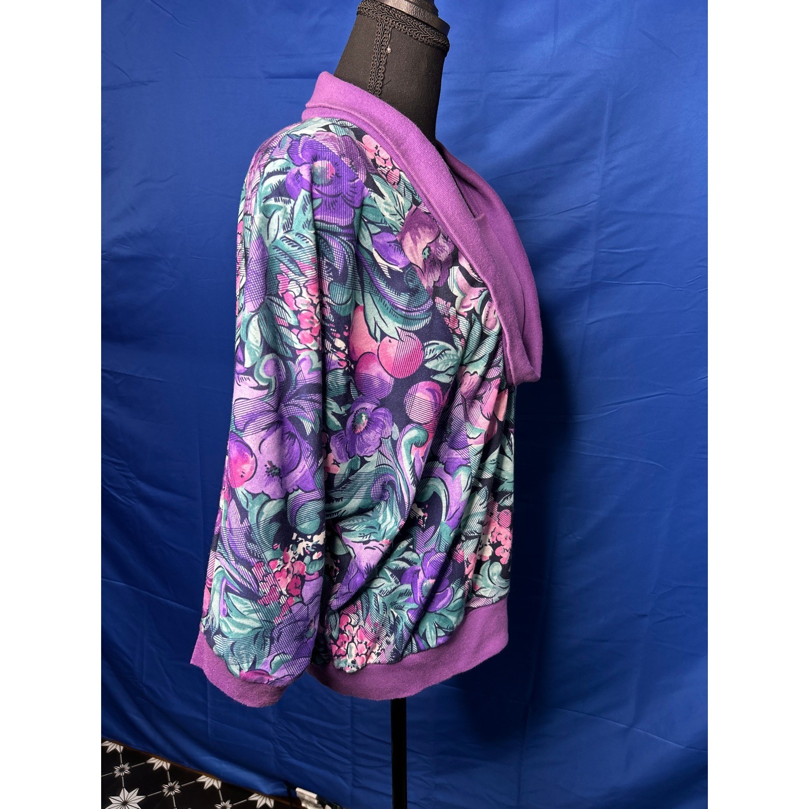 Vtg Womens Purple Floral Cowl Neck Top Sz M 1980s Fruit Cottage Boxy Retro Bold