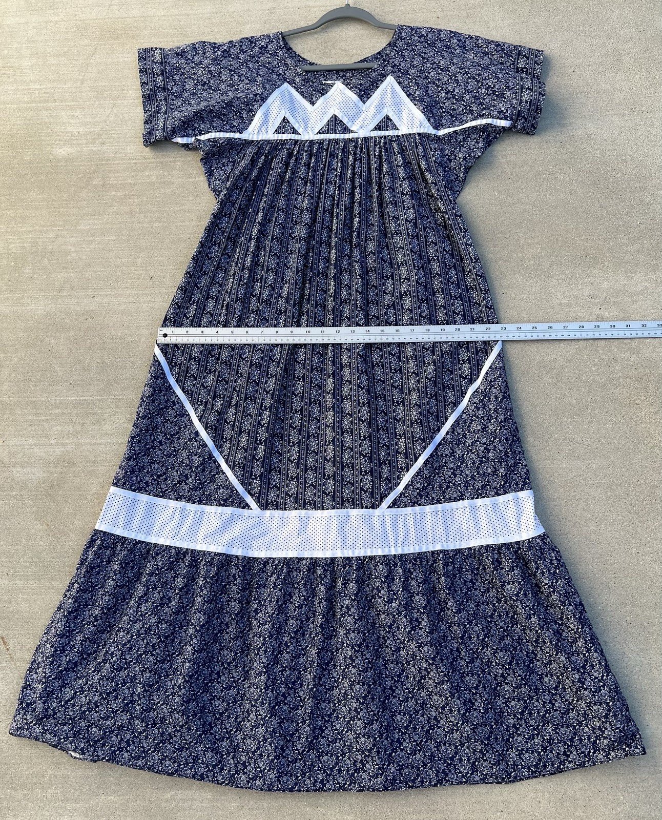 Carol Bennett Liberty House Hawaii Dress M Blue Floral Prairie Muu Muu Vintage