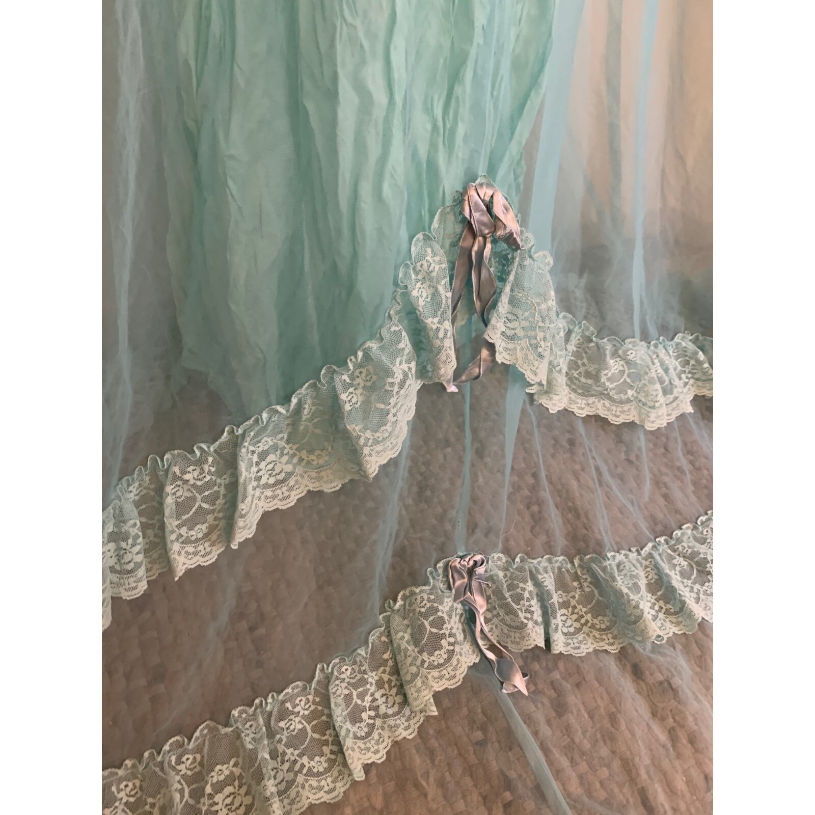 Stunning Vintage Robins Egg Ruffled Lace dress
