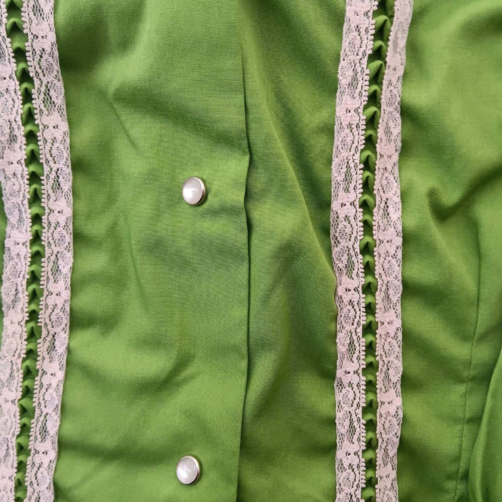 Medium Vintage Cowgirl Blouse Shirt 1960’s Karman Western Avocado Green Snap Mod