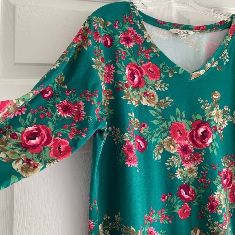 The Pioneer Woman Green Floral V-Neck Long Sleeve Top Large Stretch Lightweight