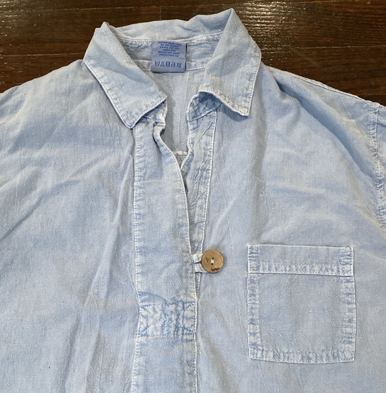 Vtg! Sea Breeze of California Denim Shirt Size S Textured PRESHRUNK Hi-Low Hem