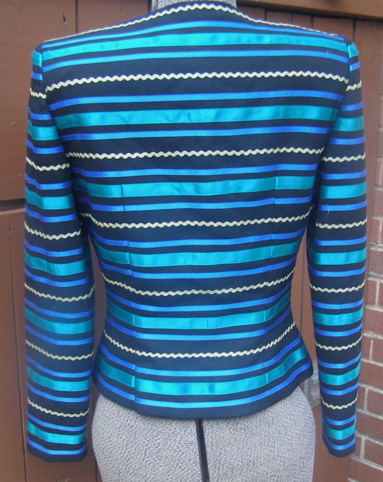 Vintage Maggy London Crop Elegant Blue Black Gold Tape Trim Jacket Blazer