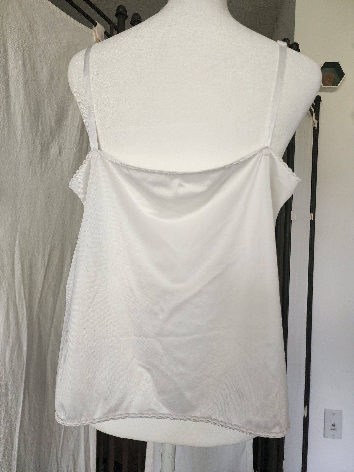 US Vintage Lot 3 Lace Camisoles 1 SEARS 1 JCPENNY 1 Unbranded 38″ Large EVC