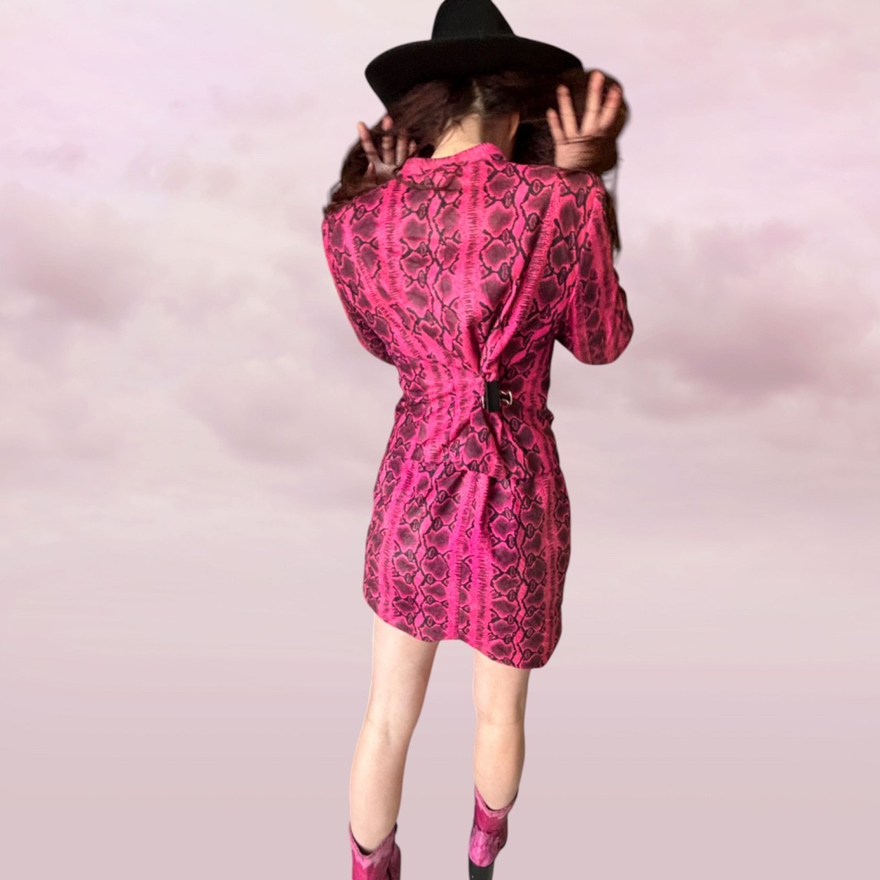 Vintage TABLE EIGHT Australia Pink Snake Print Jacket & Skirt Set – AU 12/14