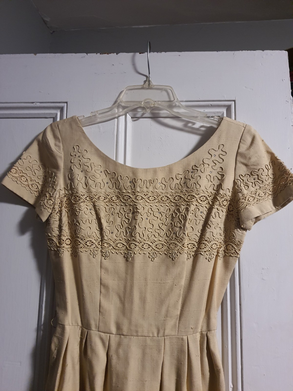 Vintage 50s Carlye Butter Cream Linen Embroidered Collar Midi Party Dress A Line