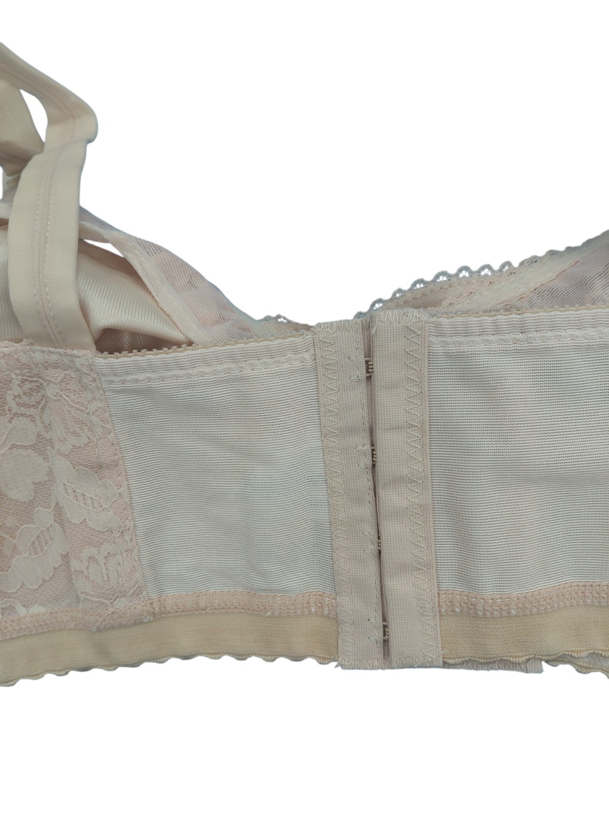 Vintage Lady Cameo Lingerie Bra Size 36E