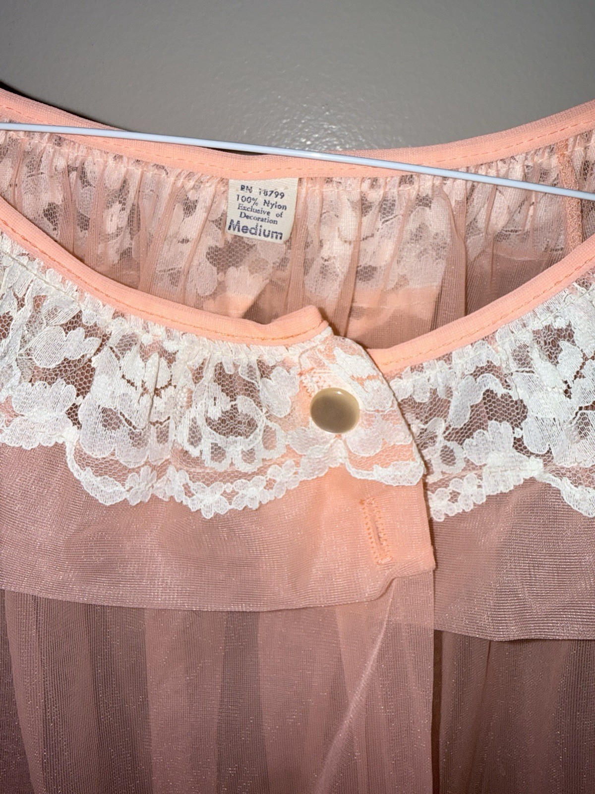 Vintage Sheer Peach Nylon Peignoir Lace Trim Short Nightgown M 50s 60s Glam