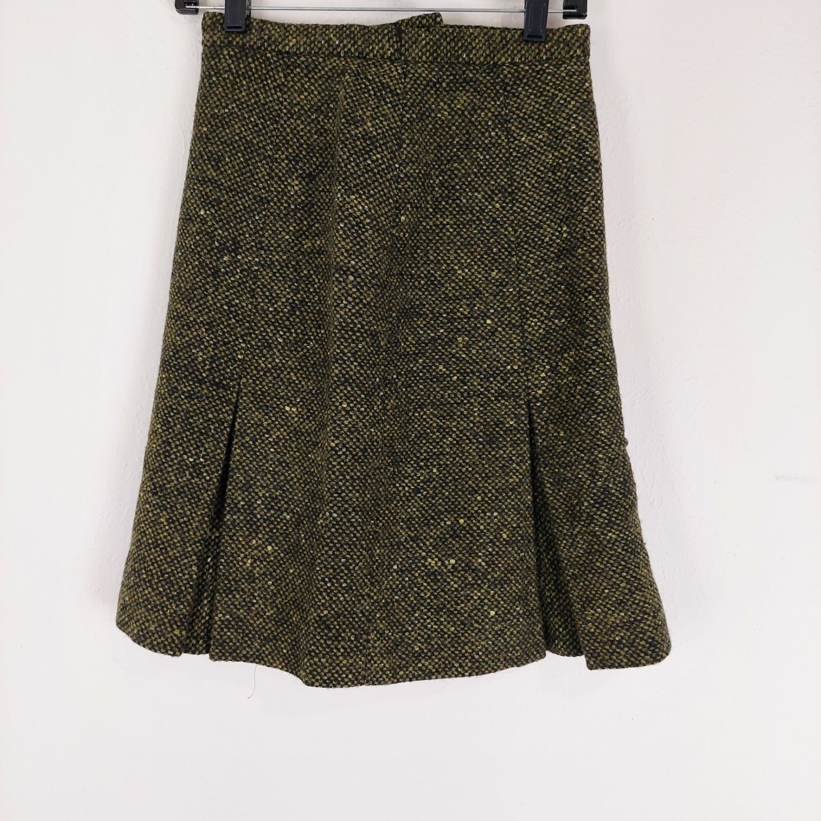 Vintage 1960’s Size 6 Waist 24″ Army Green 100% New Wool Zipper Pleated Skirt