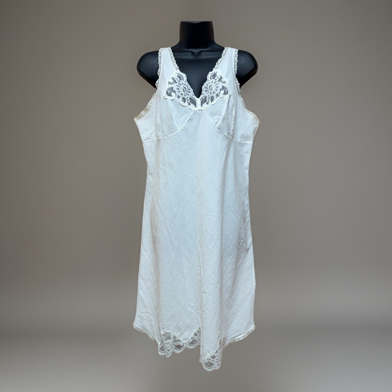 Vintage Velrose Slip Nightgown White Cotton Bust 40/Size L Pristine