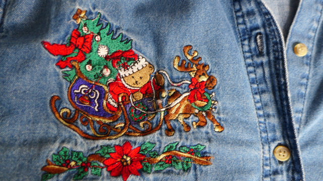 VTG Bobbie Brook Sz XL 16/18 Denim Christmas Shirt Button Down 46 Bust Sled Plus