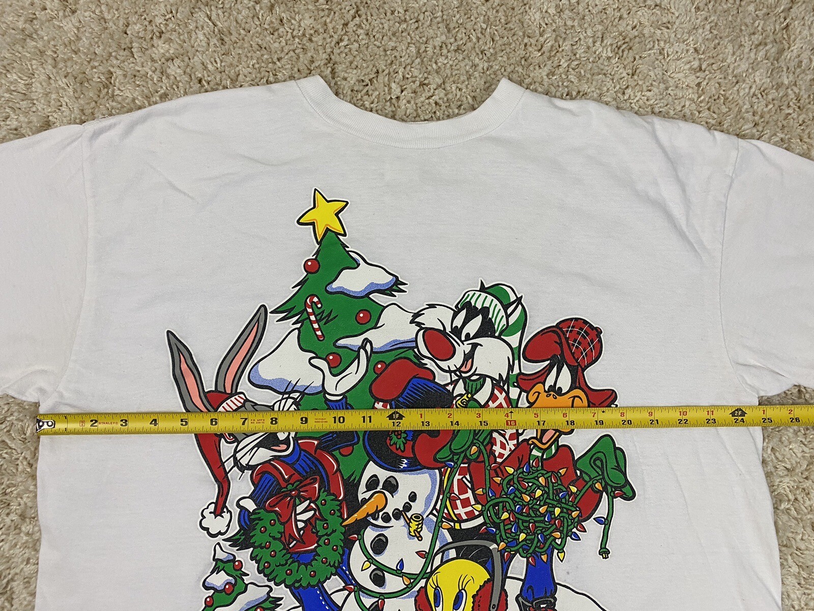 VINTAGE LOONEY TUNES CHRISTMAS T SHIRT XL 1995 90S BUGS BUNNY DAFFY SYLVESTER