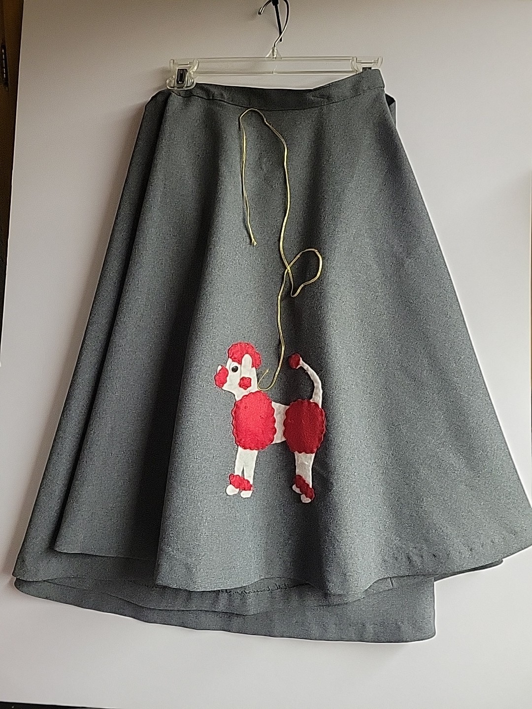 Vintage 50s/60s Women’s Sock Hop Style 26-inch Gray Embroidered Poodle Skirt