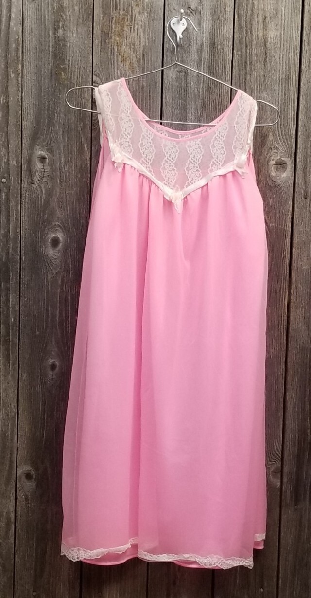 Vintage CHIC Lingerie Pink Lace Nightie Babydoll Nightgown Nylon Size S/M