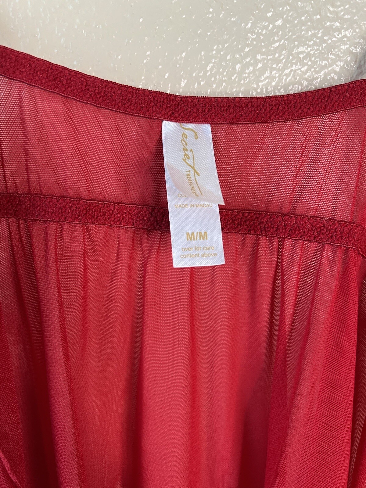 Vintage Secret Treasures Red Nightie Women’s Medium Short Chemise Front Closure