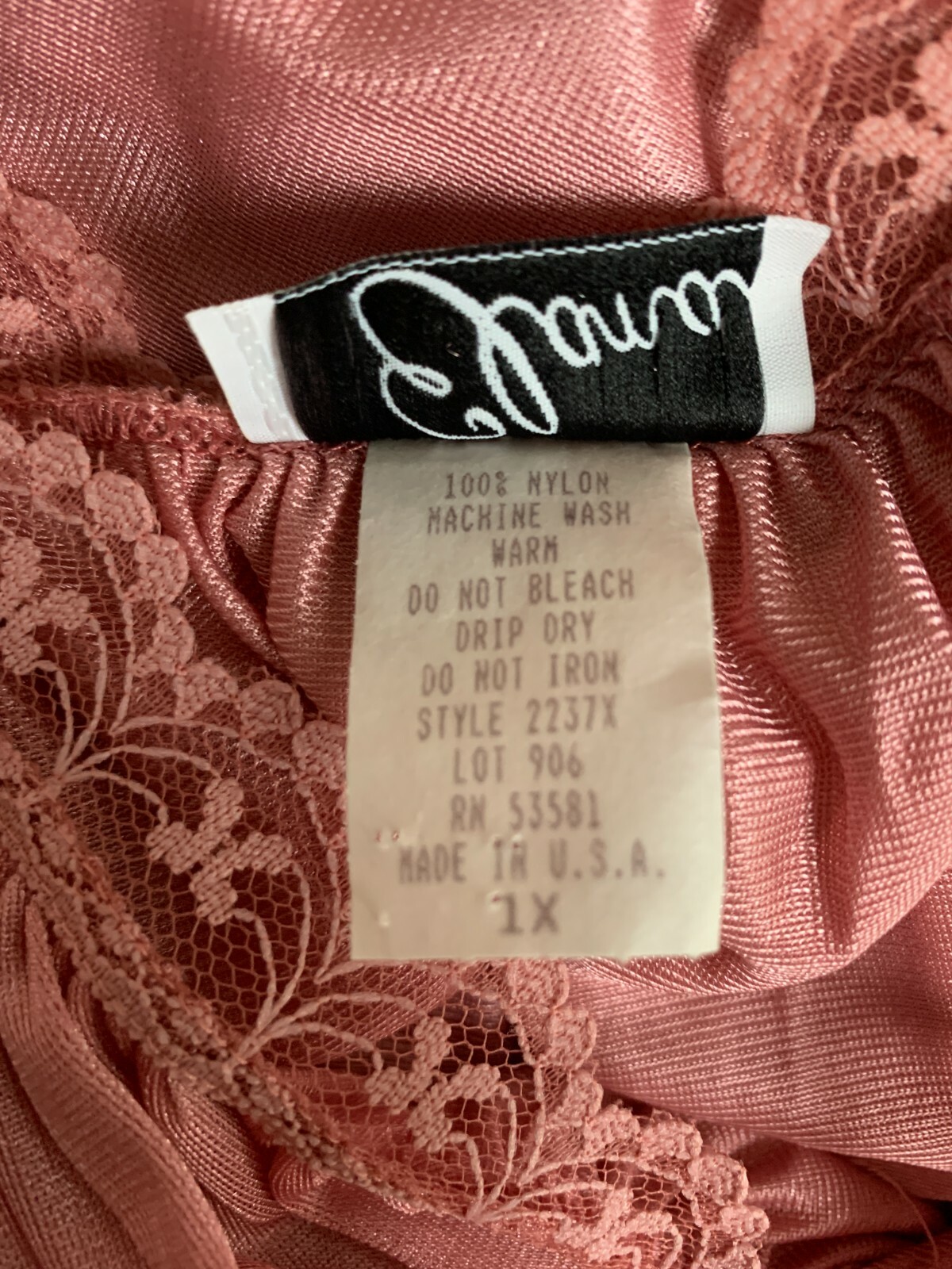 NWT~VINTAGE ~ELANA~ROSE PINK COLOR W/MATCHING LACE TRIM NIGHTGOWN ~SIZE 1X
