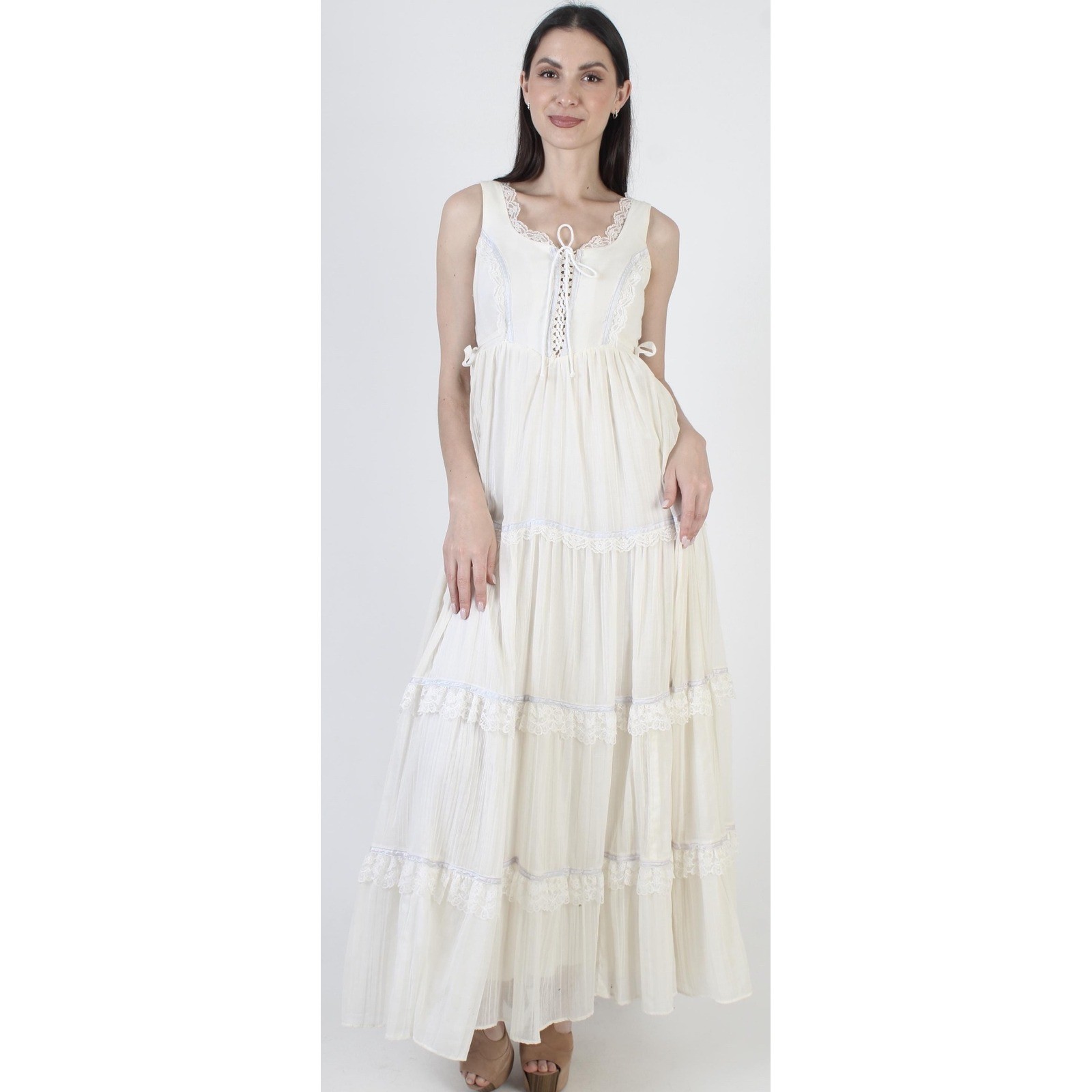 Vtg Gunne Sax Jessica Cream Lace Blue Trim Tiered Maxi Dress Milkmaid Prairie XS