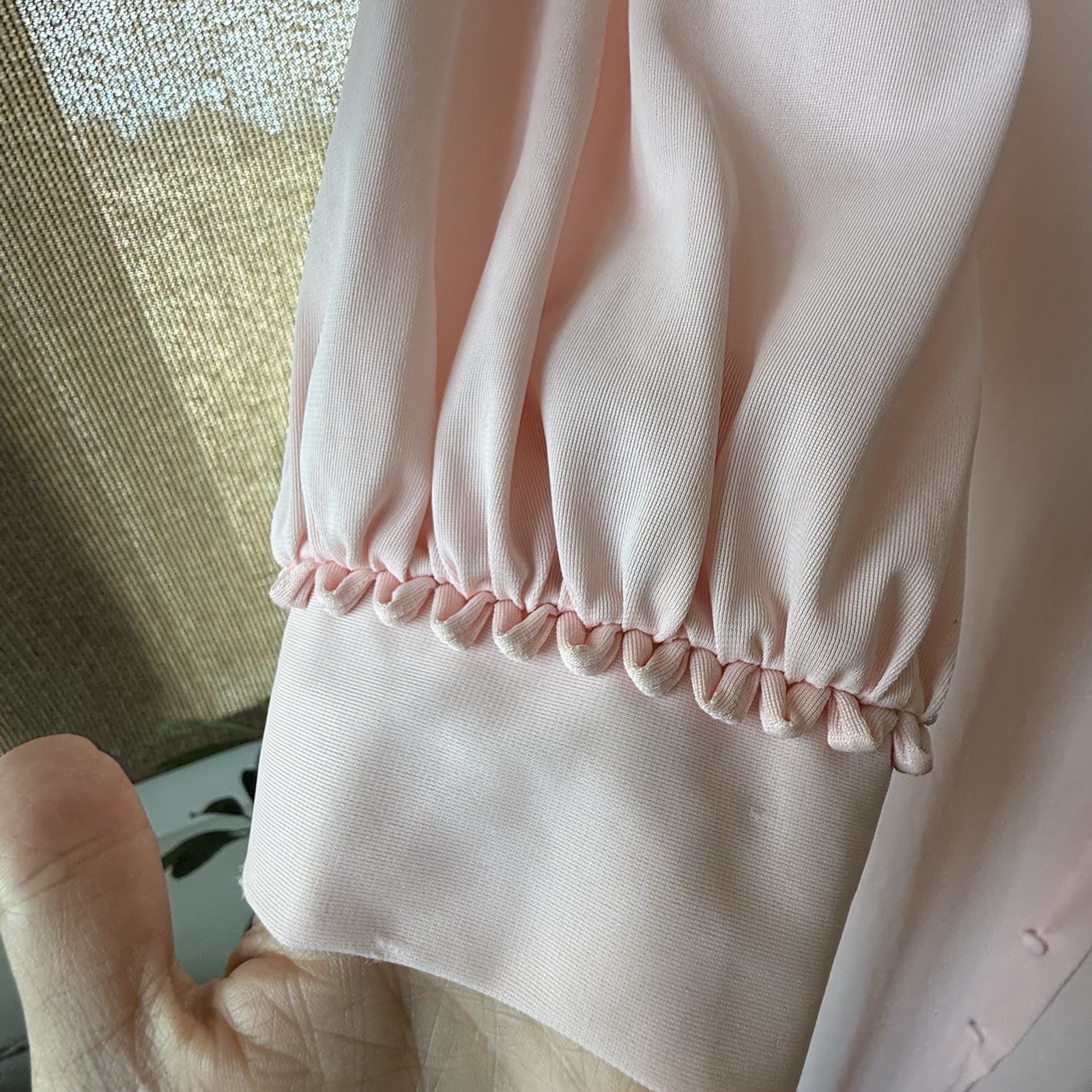Vintage Gossard Loungewear Nightgown Women’s Small Pink Silky Long Sleeve Loop