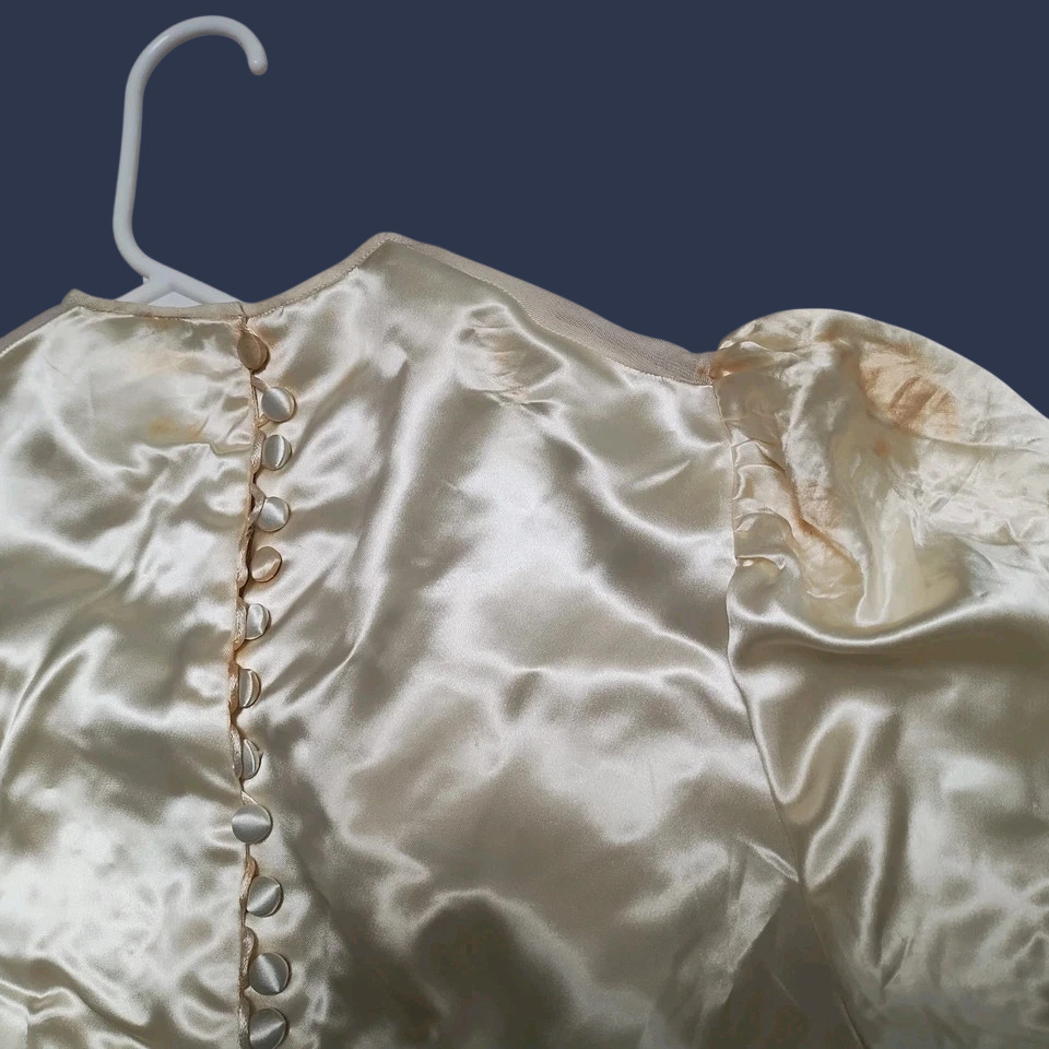 ✅Antique All Silk/Satin Handmade Beaded Lace Wedding Dress Fitted Bodice Flowers