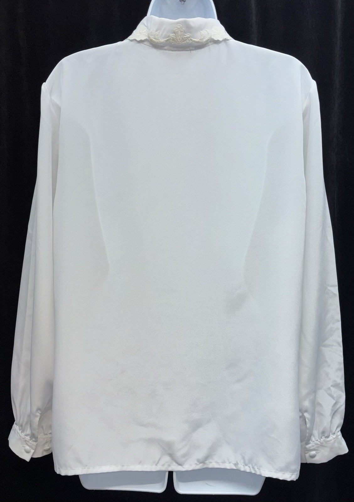 VTG Mariani Women Size 14 Button Up Embroidered Collar Long Sleeve Top Pin Tuck