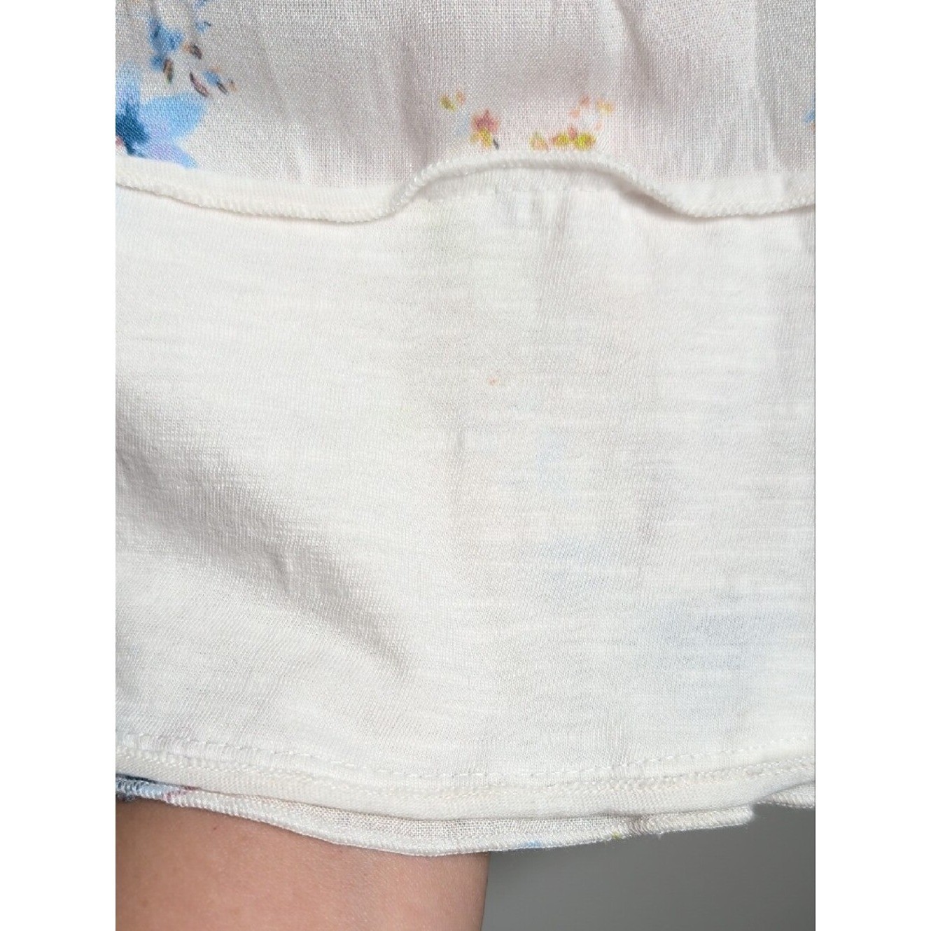 ANTHROPOLOGIE Smocked Swing Tee White Blue Floral Oversized Top Size Small Boho