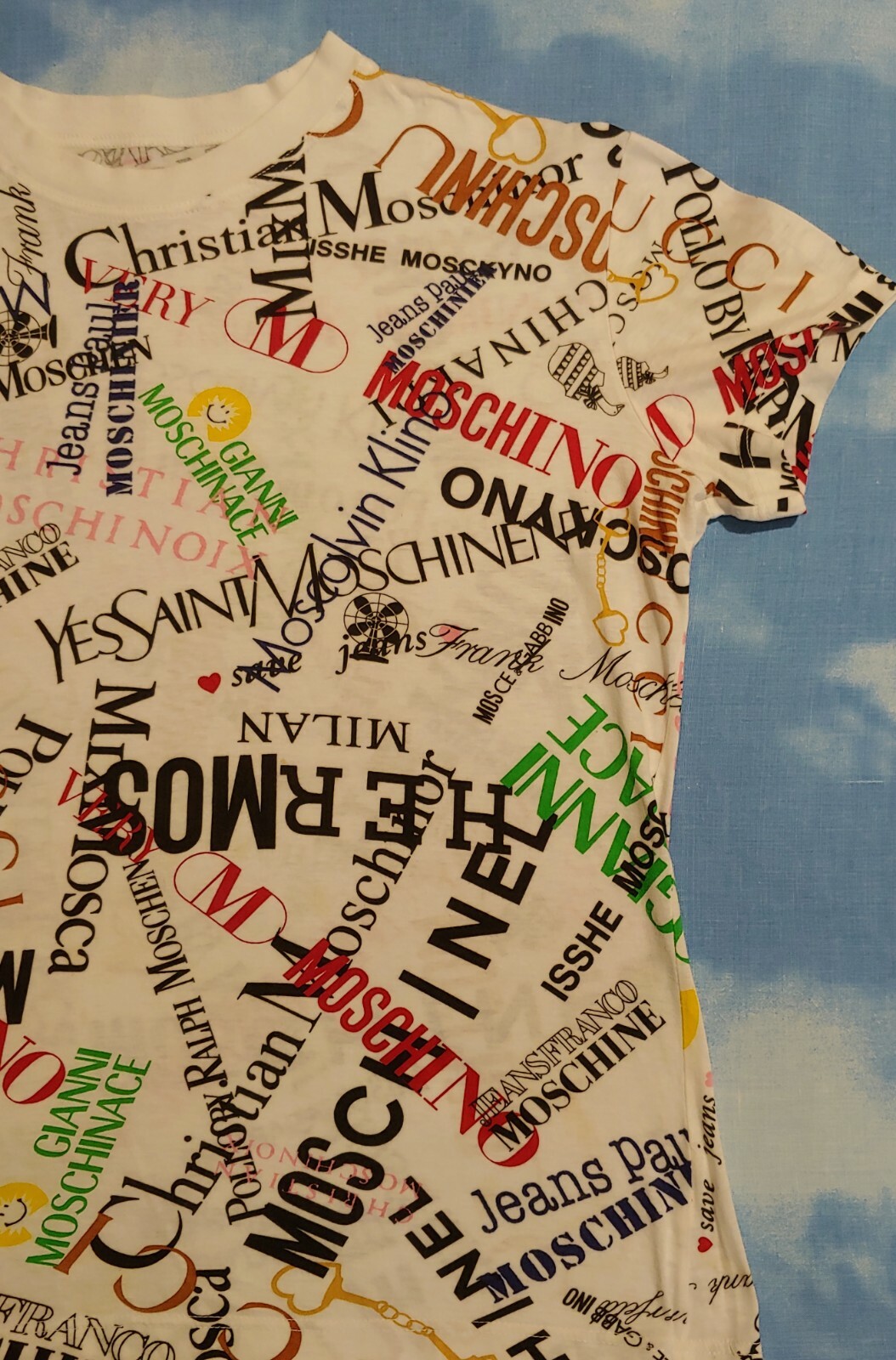 Unisex 80’s MOSCHINO jeans t-SHIRT made in Italy size 46 approx S/M. Cult! RARE