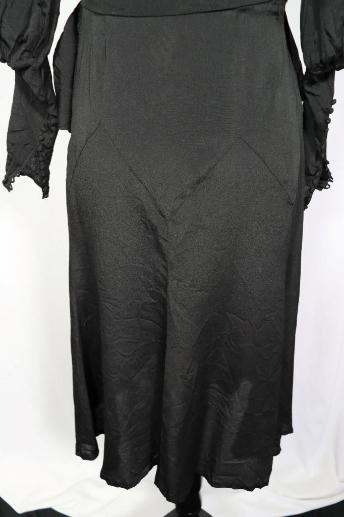 Rare Vintage 1930’s French Black Rayon Crepe Dress With Lace Collar Size 4+