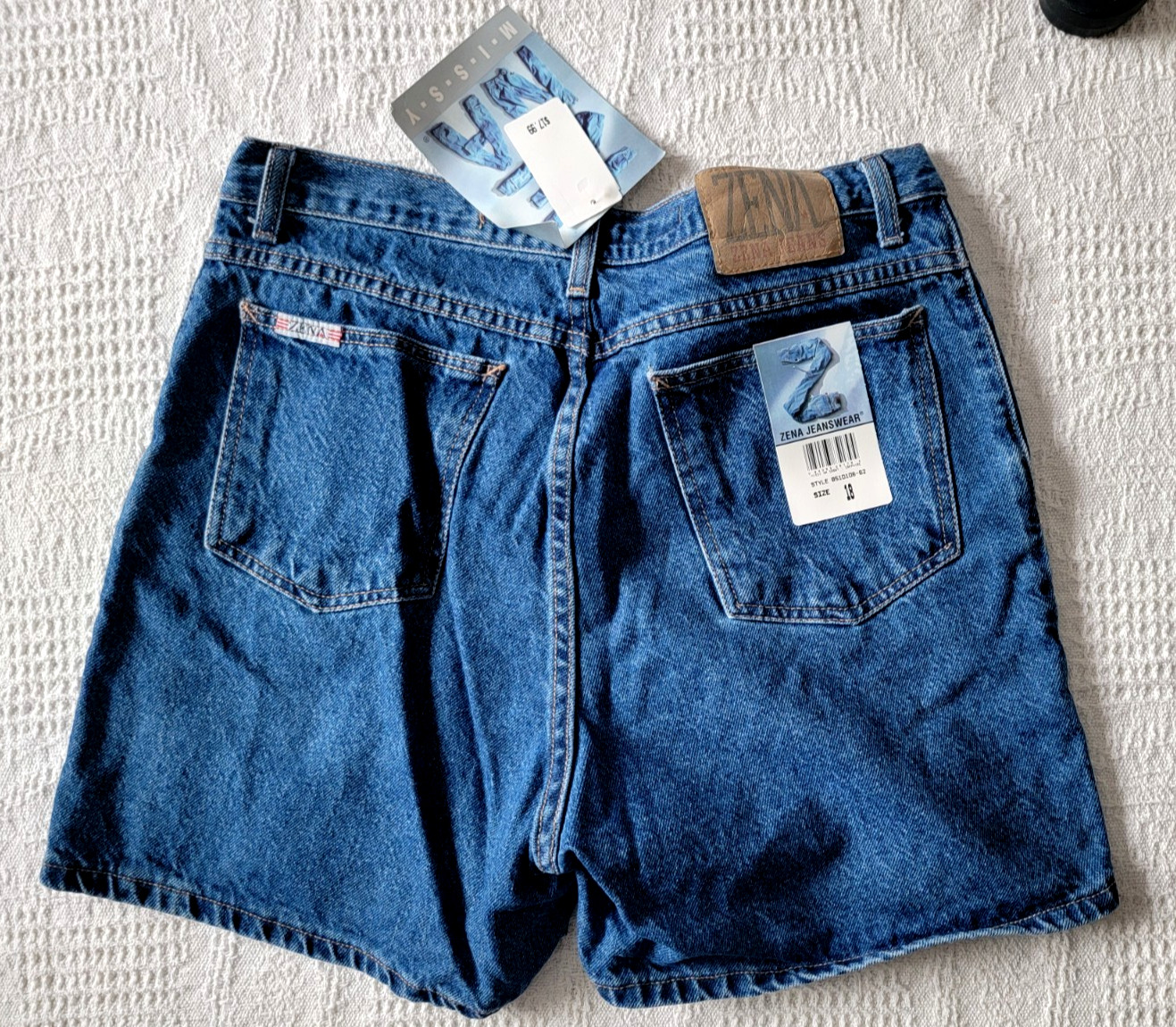Vintage ZENA Sapphire Denim Jean Shorts Size Missy 18 Mom Grandmacore 80s 90s